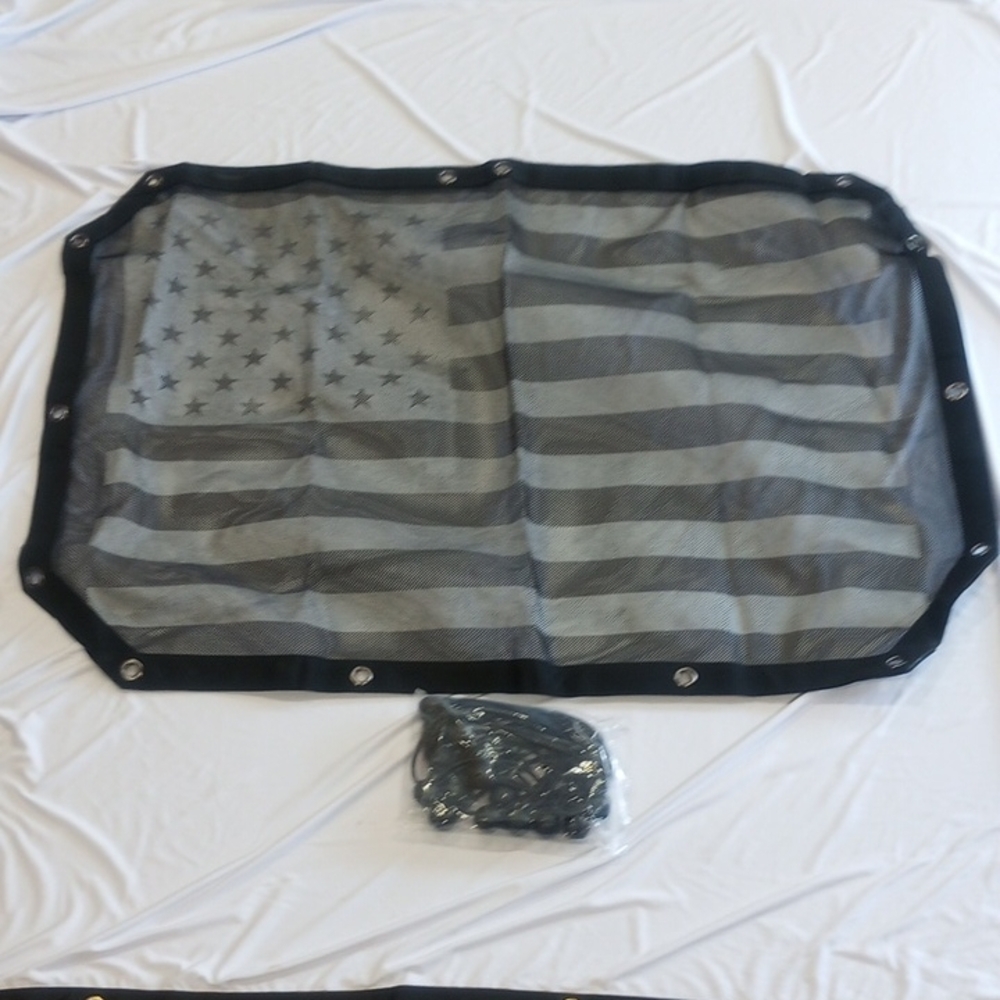Black and Gray Mesh Flag Sunshade